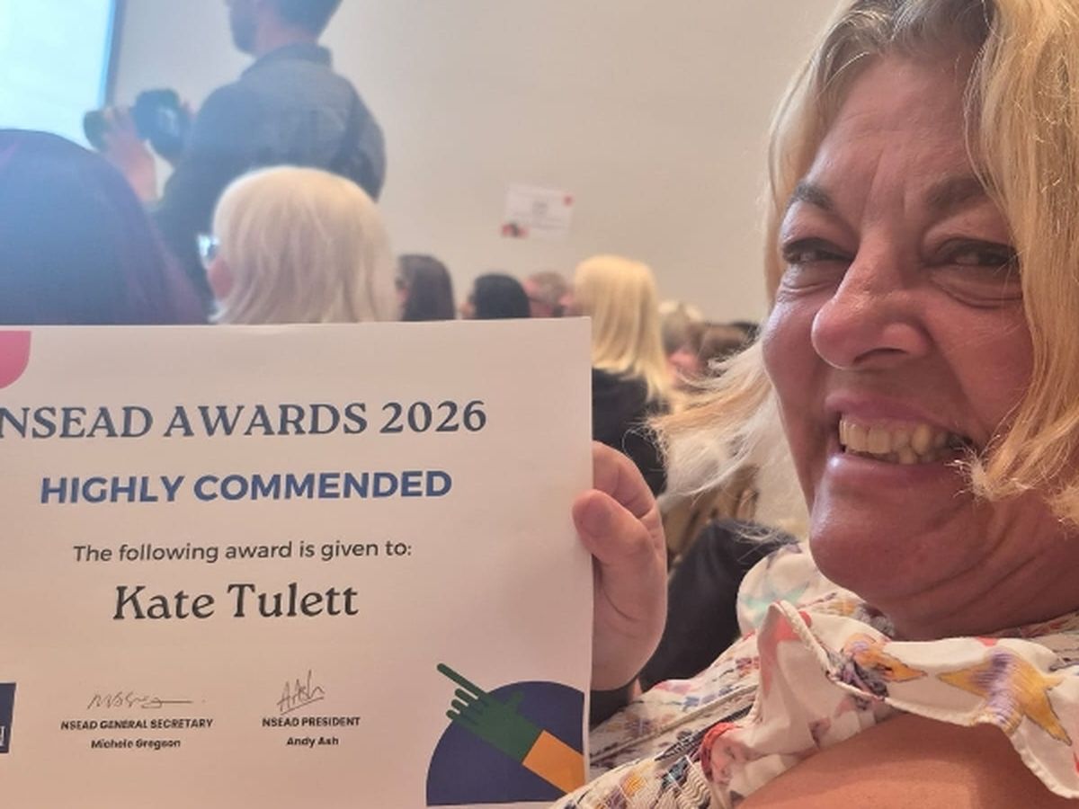 Help us keep Kate Tulett Art Supporting The Community campaign photo, 1 of 7