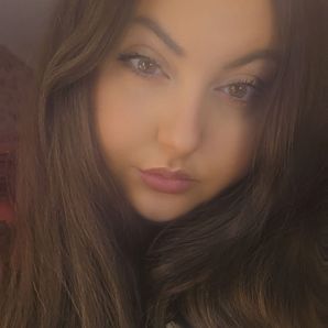 Anna Bates