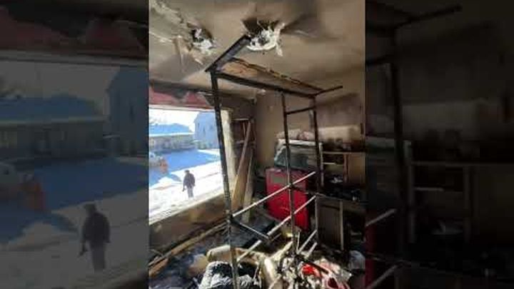 Aide pour mon neveu après un incendie video thumbnail, 1 of 5
