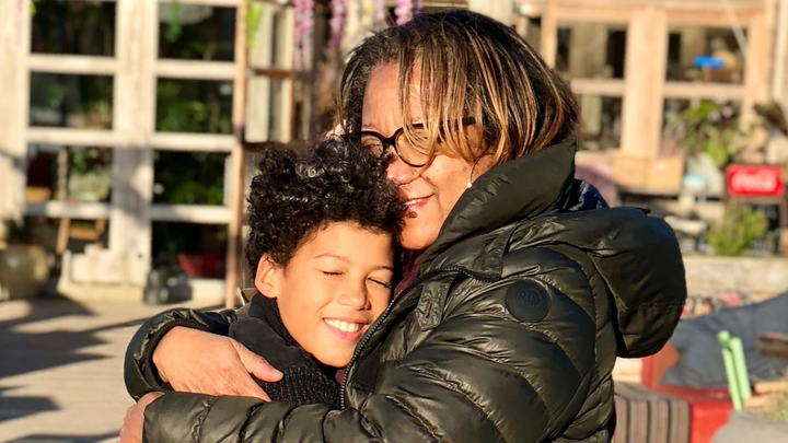 Helende reis naar Suriname voor Merle & Julian campaign photo, 1 of 8