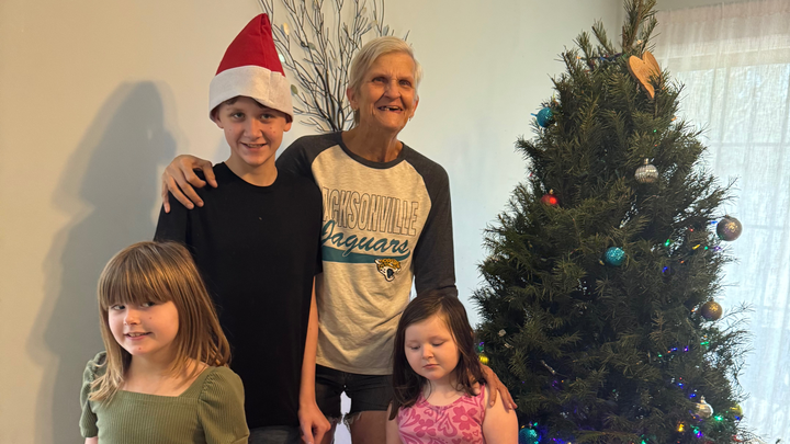 Support Sandra & Her Grandchildren This Christmas campaign photo, 1 of 7