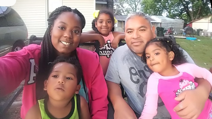 Ayuda para Carisma Quiroz-Help for Funeral Expenses campaign photo, 1 of 4