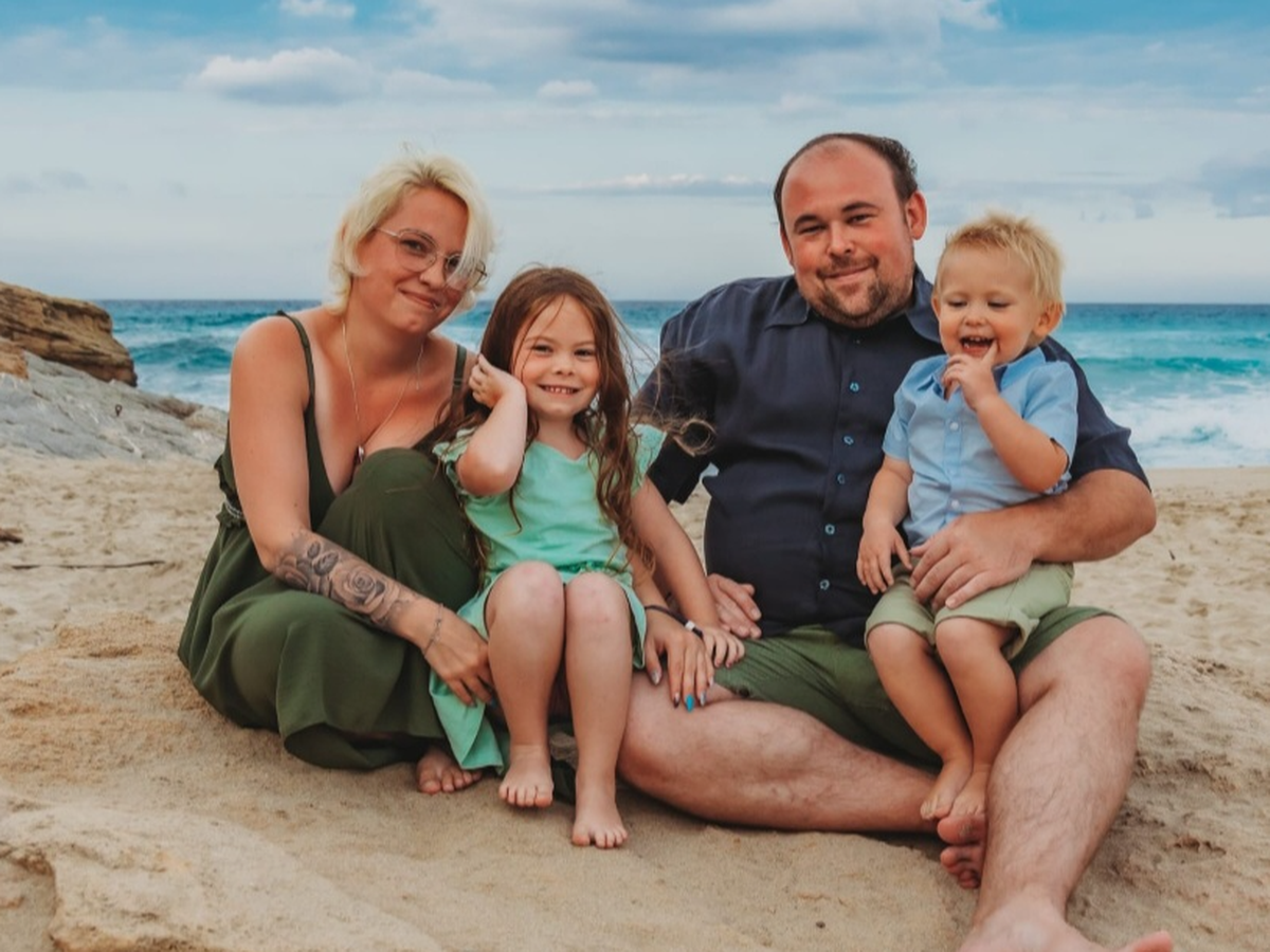 Paar gab Hund in Betreuung, als sie ihr 1. Baby bekamen – Dann soll  MitarbeiterIn der Hundetagesstätte das Tier zu Tode geprügelt haben :  r/Seattle, image size:1200x900