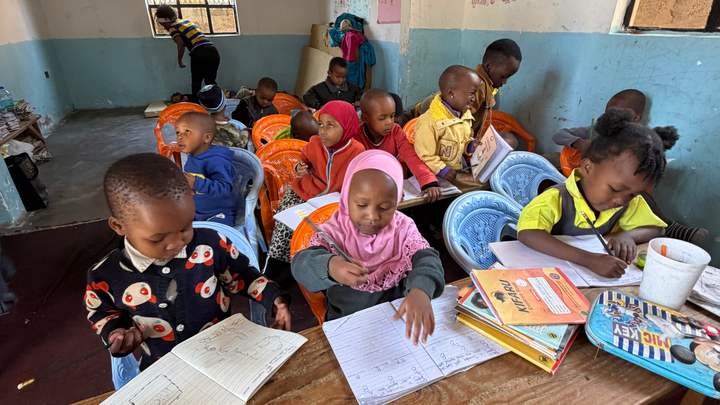 Shahidi School campaign photo, 1 of 5