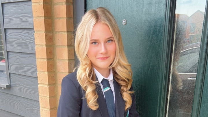 Help Imogen get to Kenya campaign photo, 1 of 3