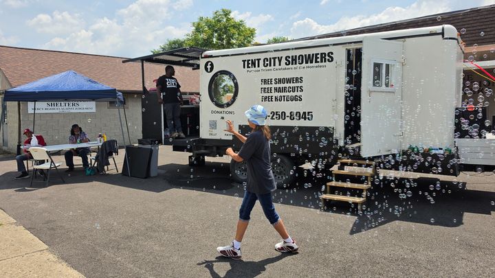 Support Tent City Showers' Vital Work campaign photo, 1 of 3