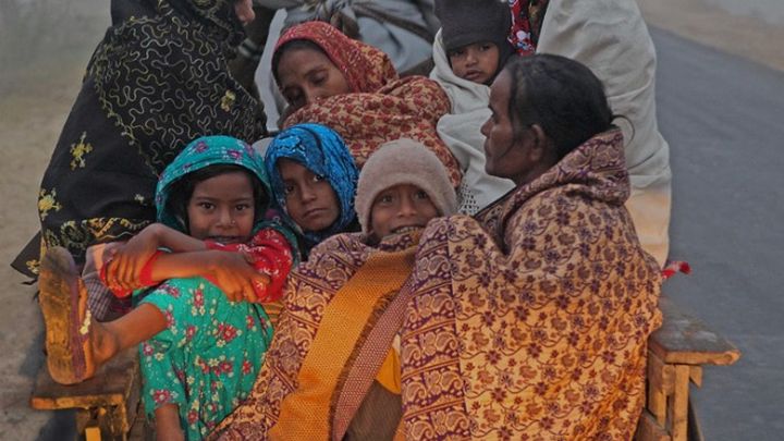 fundraiser-by-nur-b-help-needy-families-warm-up-during-this-winter