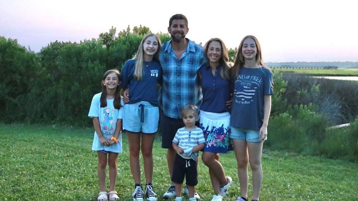 Foto van campagne Love, care and prayer for the McKean family, 1 van 3