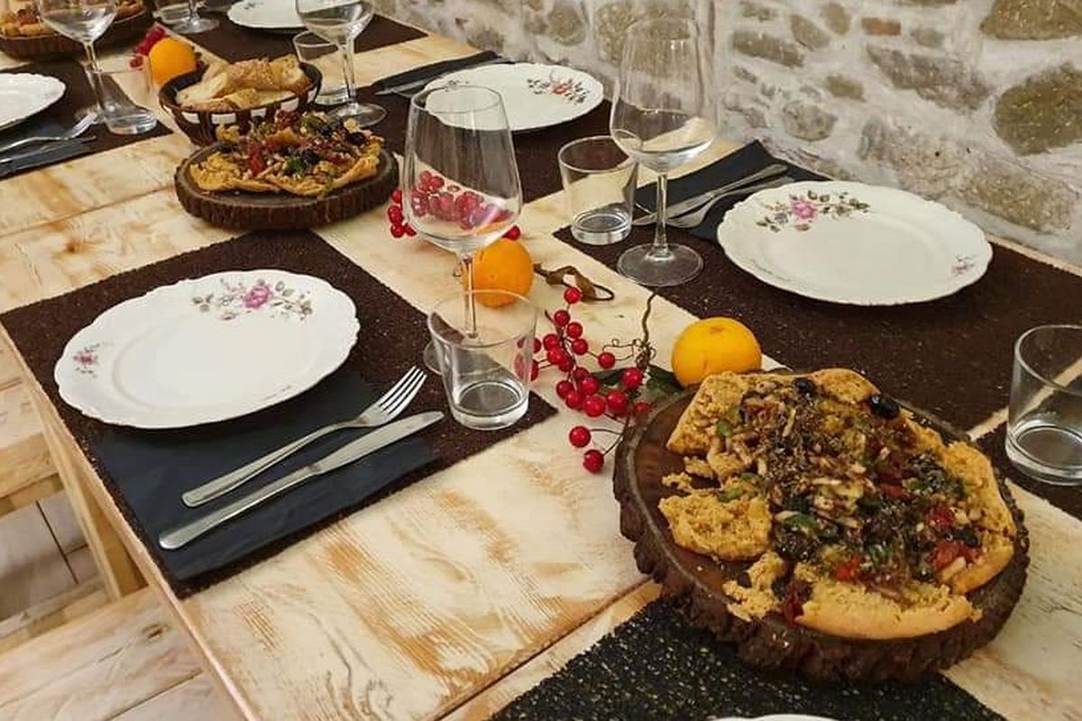 Suor Lucrina Fetti (Italian painter) ca. 1590 - ca. 1651 Autoritratto  (Self-Portrait), s.d. oil on canvas 80 x 69 cm. (31.5 x 27.17 in.) private  collection © photo unknown Born Giustina Fetti,, image size:1200x800