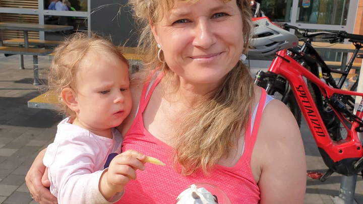 „Gemeinsam helfen – für unseren Kollegen und seine Tochter campaign photo, 1 of 7