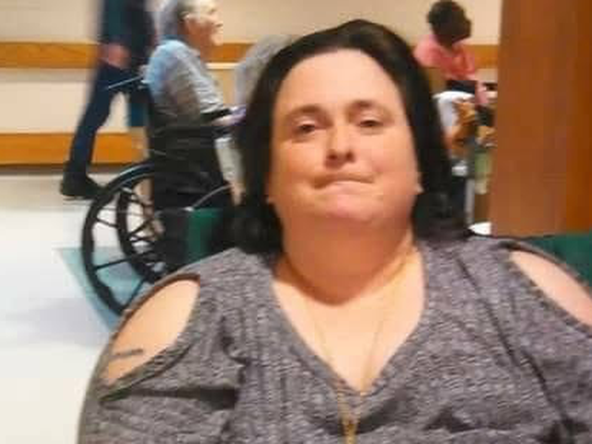 Give Erica Hebert the Service She Deserves campaign photo, 1 of 4