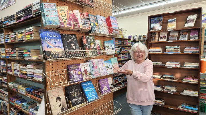 fundraiser-by-doris-kelley-help-denver-book-rack