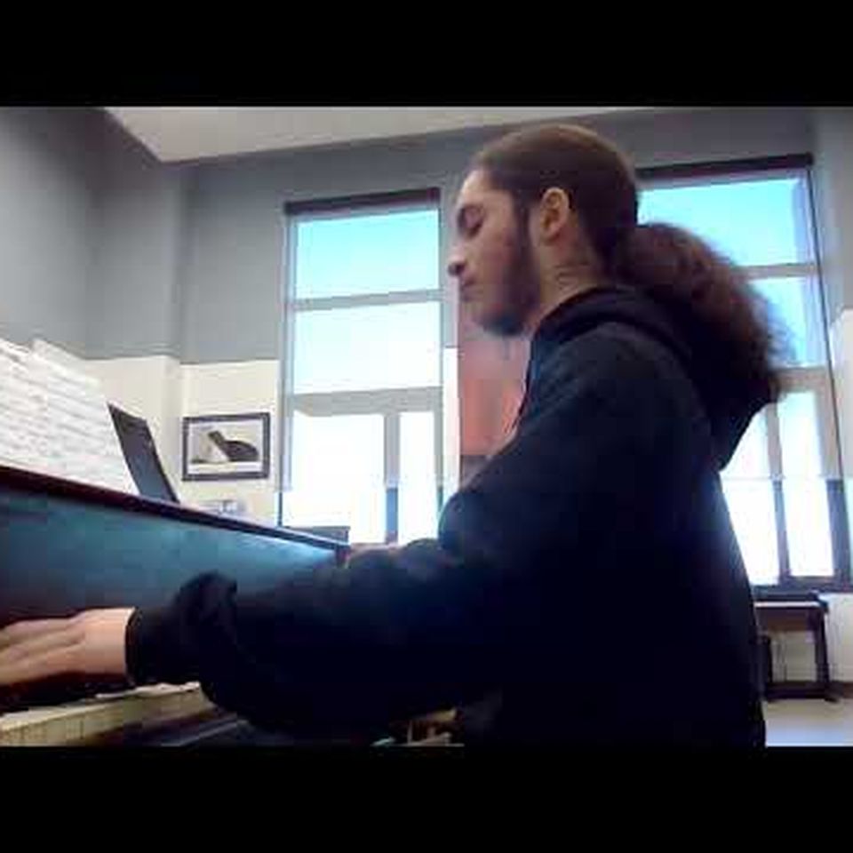 Support a young pianist’s housing at UMass Boston
