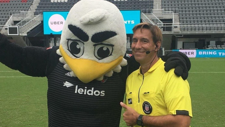 Help injured referee with recovery and medical expenses campaign photo, 1 of 4