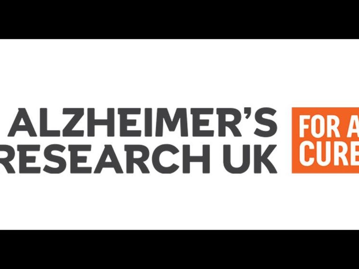 Running the Potters ‘arf for Alzheimer’s Research UK campaign photo, 1 of 6