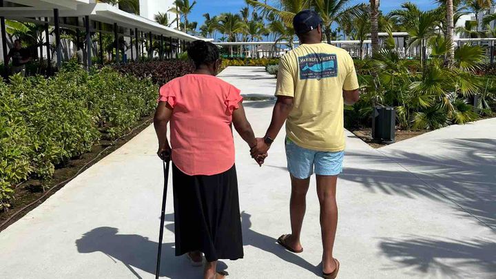 Support Reini After His Mother’s Passing campaign photo, 1 of 7