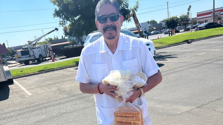 Support for Luis Martinez Araujo’s Funeral campaign photo, 1 of 8