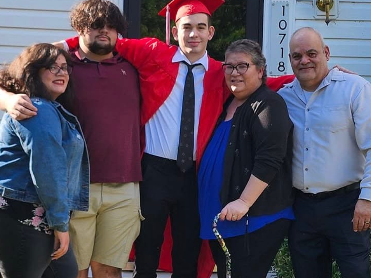 Fundraiser for jose holvino by Beth DeSimone : Funeral expenses fund ...