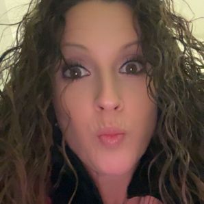 Amy Collins-Armstrong 