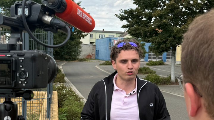 Kampf für Demokratie, auch vor Gericht!