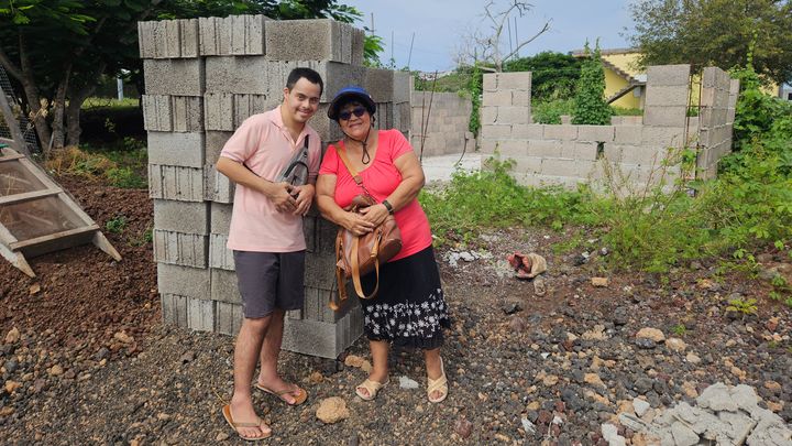 Help Bella and Andrés Build a Home in the Galápagos campaign photo, 1 of 8