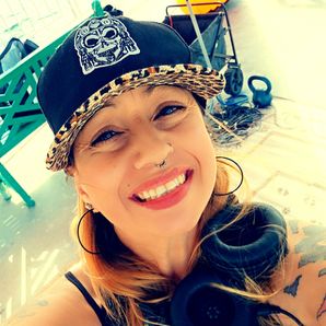 Anya Valdivia 