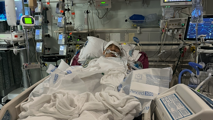 Family in Crisis: Both Parents Need liver Transplants campaign photo, 1 of 2