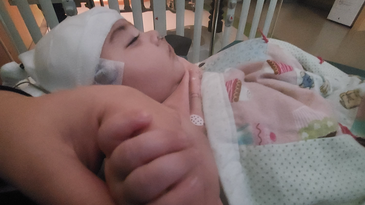 Donate to Baby's Fight for Life campaign photo, 1 of 8