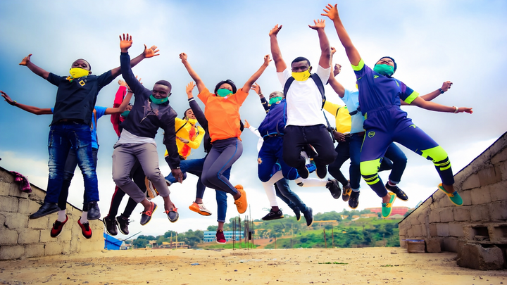 PICHNET : offrir aux jeunes un tremplin vers la vie active campaign photo, 1 of 8