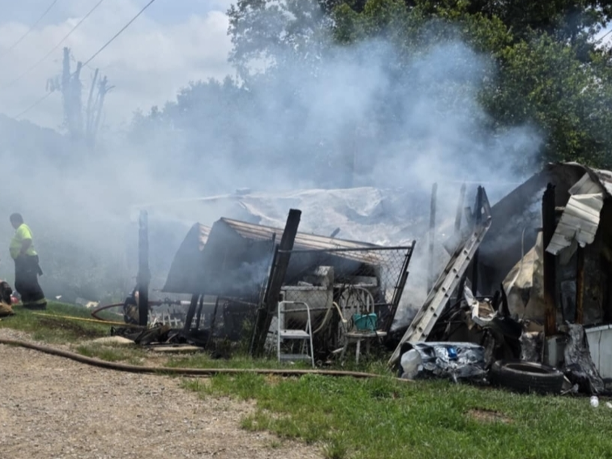 Support Ariana's Family: Lost All in Fire campaign photo, 1 of 4