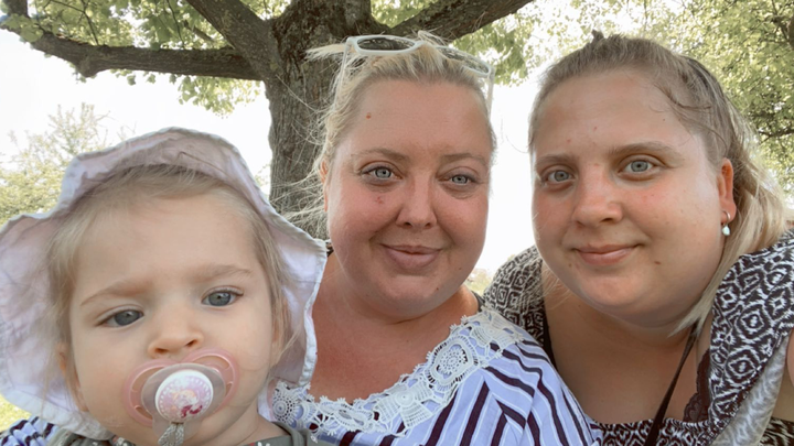 Geliebte Mama, Schwester und Tante campaign photo, 1 of 3