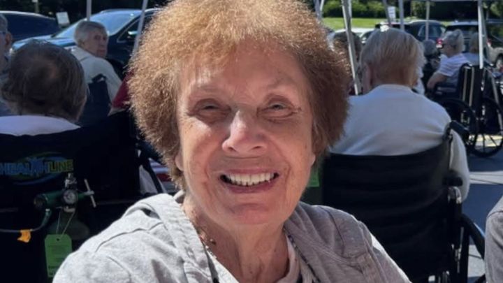 ❤️I'm Fighting for My Mom Rose, Now I'm Asking for Your Help campaign photo, 1 of 3