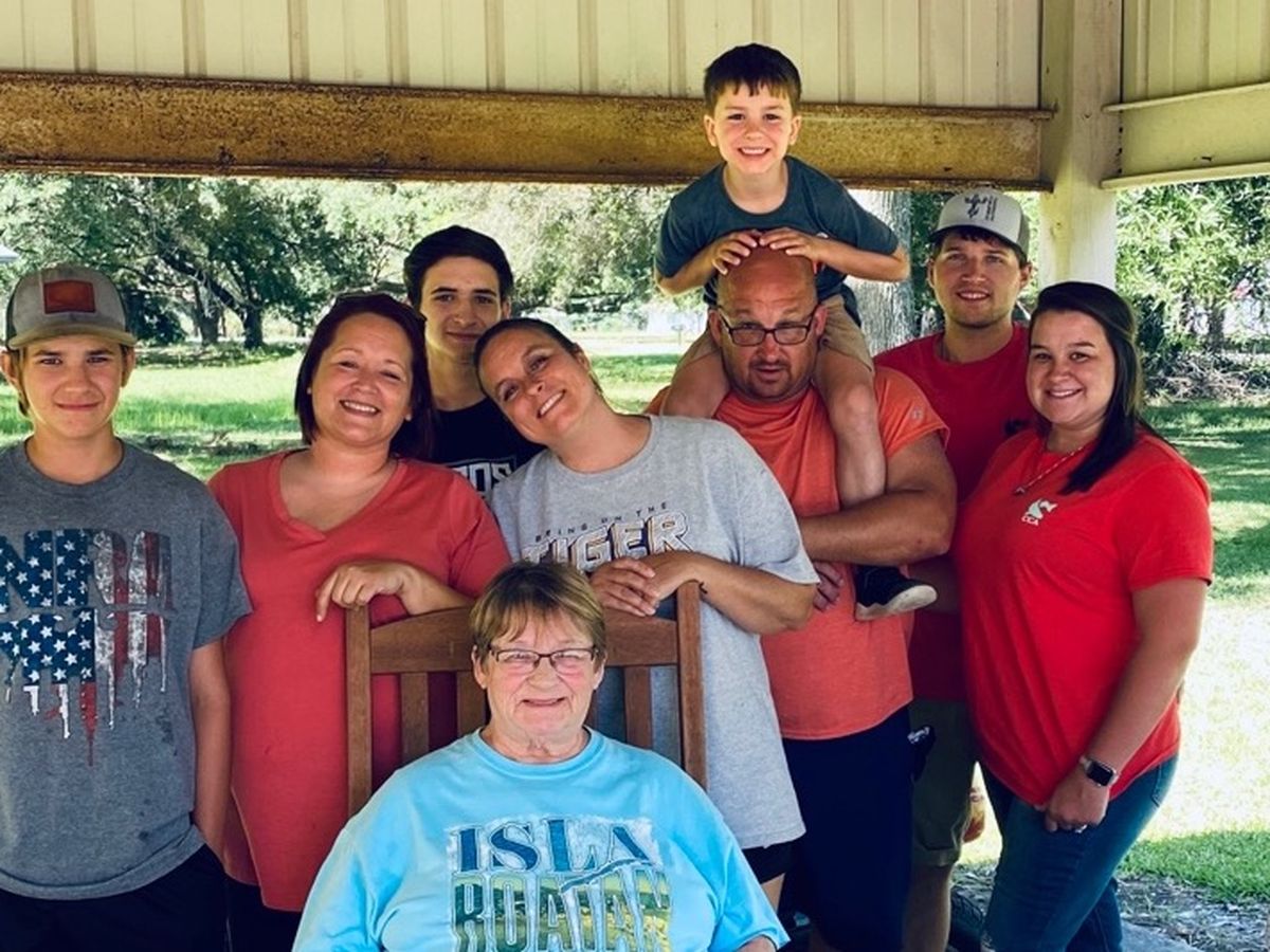 Fundraiser by Janice Neff : Help a Golden Girl
