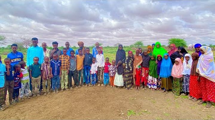 Codsi Gargaar iyo Taageero Barashada Qur’aanka Kariimka video thumbnail, 1 of 7