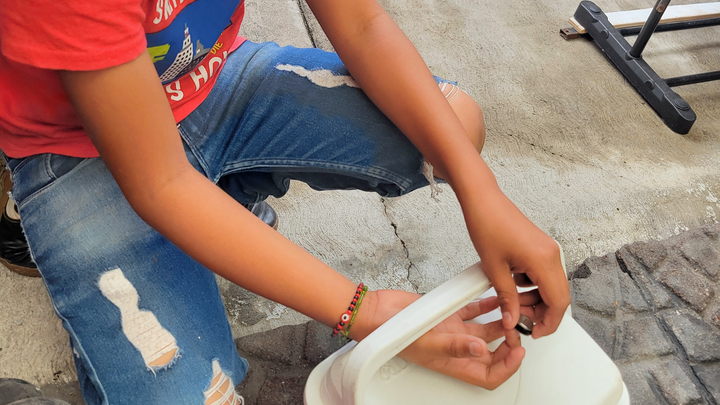 Apoyo para niños de escasos recursos campaign photo, 1 of 4