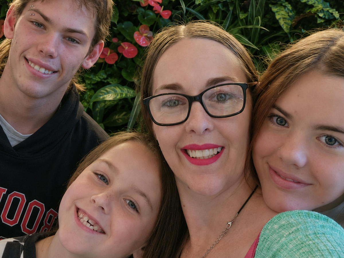 Fundraiser for Skylie Perrin by Carly Hill : Help Sky and her kids ...