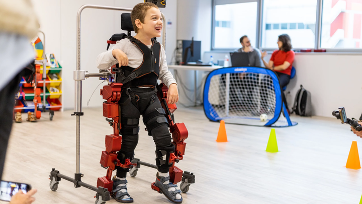 Pädiatrisches Exoskelett für Kinder im Jugendwerk Gailingen: campaign photo, 1 of 6