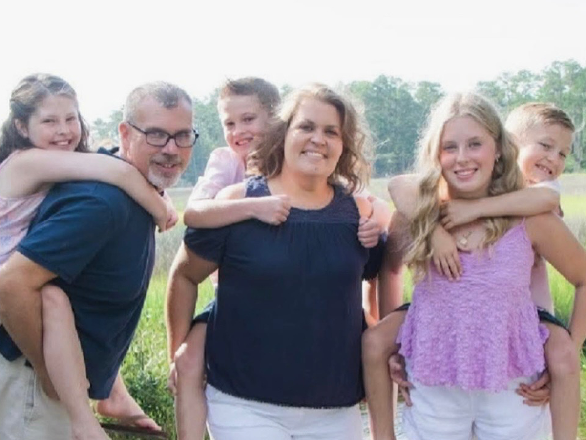 Help Kelly Heal: Support Her Brain Surgery Journey campaign photo, 1 of 3
