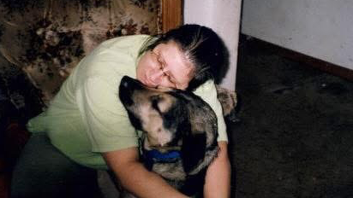 Help a Daughter get her Mother a Headstone campaign photo, 1 of 3