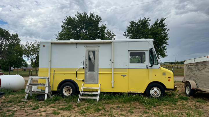 Help Lloyd the Food Truck Hit the Road! campaign photo, 1 of 8