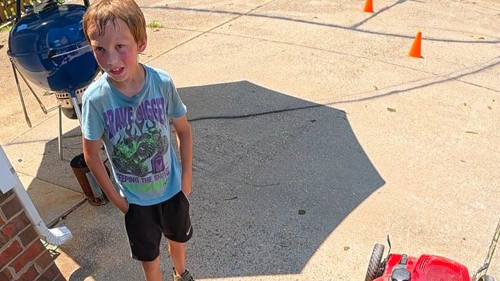 Foto della campagna Help Brayden Get a New Mower and Support His Family, 1 di 3