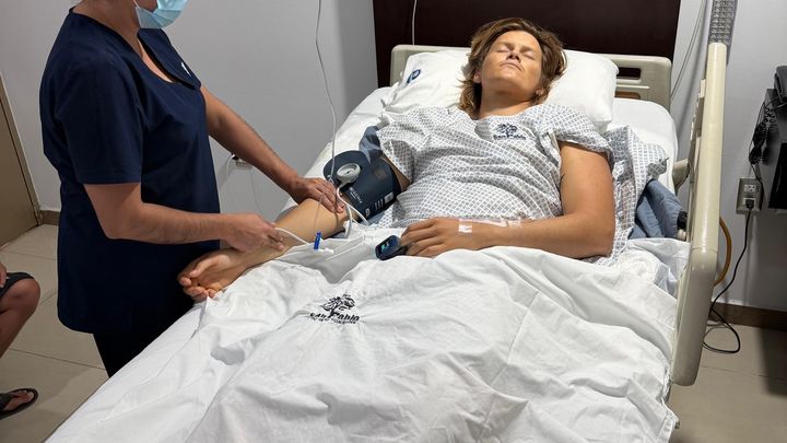 Help Rolando Cover Medical Costs After Surfing Injury campaign photo, 1 of 7