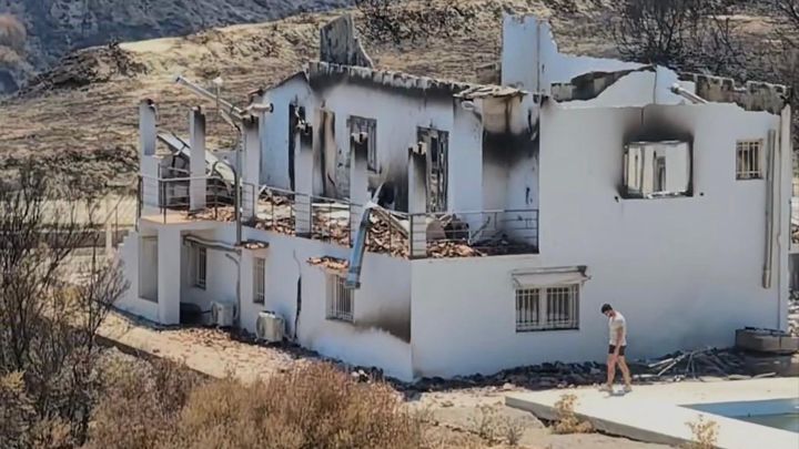 TEN DAYS FROM THEIR NEW LIFE IN GREECE, THEY LOST EVERYTHING campaign photo, 1 of 8