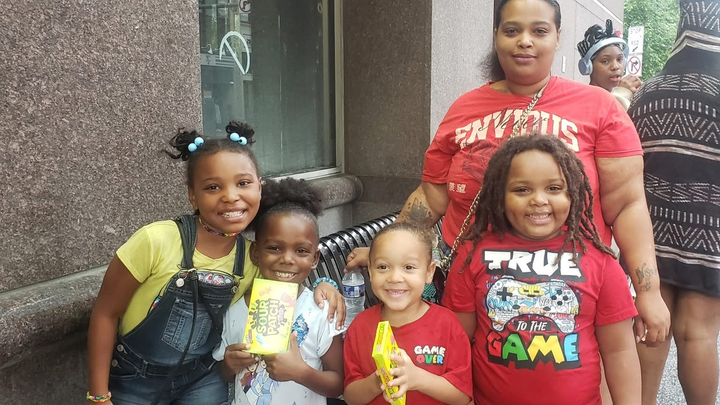 A Mother Of Gun Violence Who Leaves Behind 4 Children campaign photo, 1 of 7
