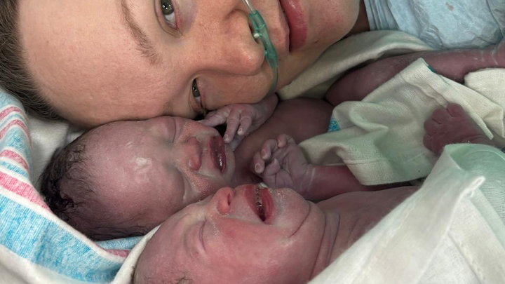 Two Premature Babies Fighting for Their Lives campaign photo, 1 of 2