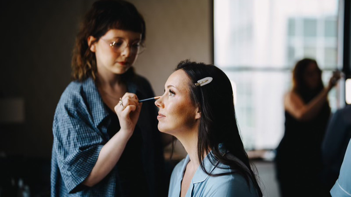 Help Rebekah rebuild her stolen makeup kit campaign photo, 1 of 3
