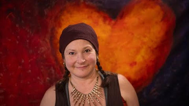 Videovorschaubild für Team Jodi: Community Stepping Up to Save Her Home!, 1 von 2