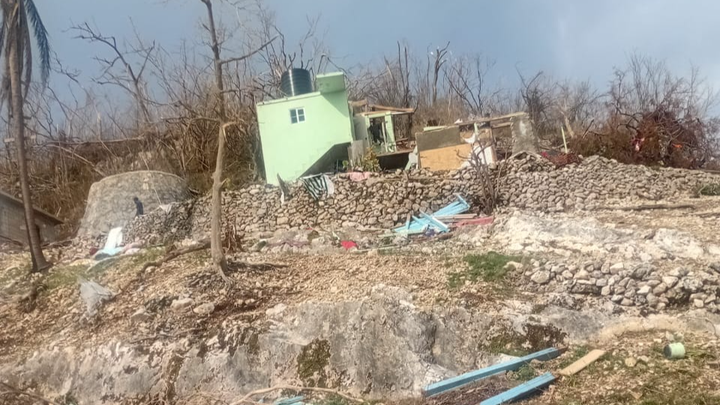 Help Aunt Una rebuild her home after Hurricane Melissa campaign photo, 1 of 5