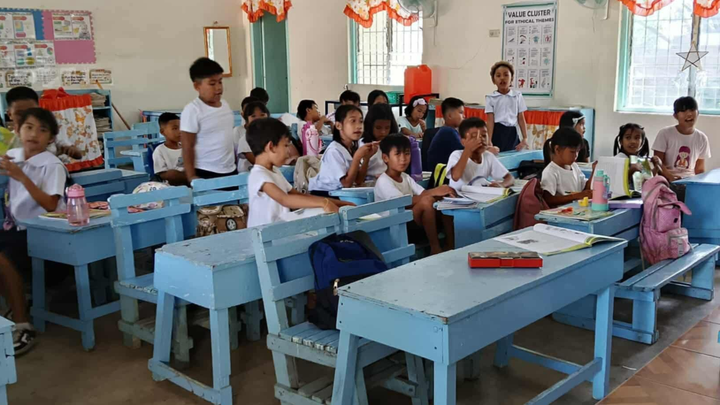 $3,600: Christmas Party & Classroom Upgrades for 571 Kids campaign photo, 1 of 3