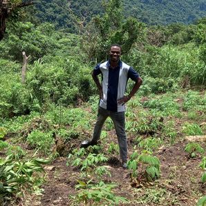 Emmanuel Elikplim Akyea